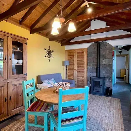 Casa Do Laureano Santo Amaro (Azores)