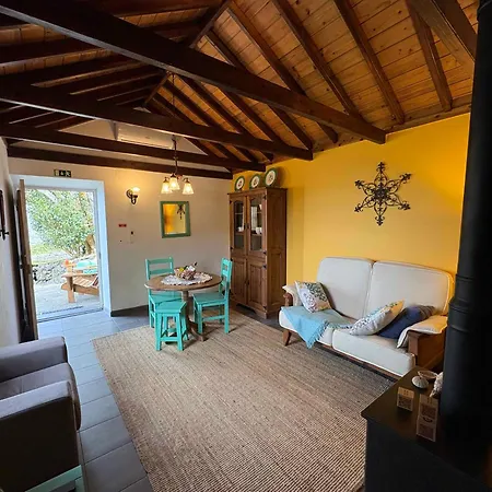 Casa Do Laureano * Santo Amaro (Azores)
