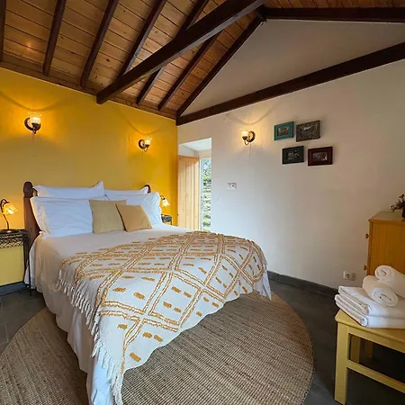 Feriehus Casa Do Laureano Santo Amaro (Azores)
